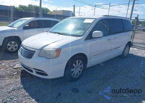 2013 Chrysler Town & Country Touring z USA, uszkodzony, nr VIN 2C4RC1BG0DR815311